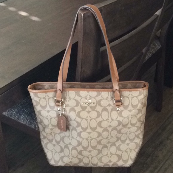 Coach Handbags - Coach Signature Peyton Tote Bag
